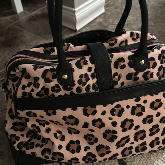 Betsy Johnson Weekend Bag - Picture 6 of 6